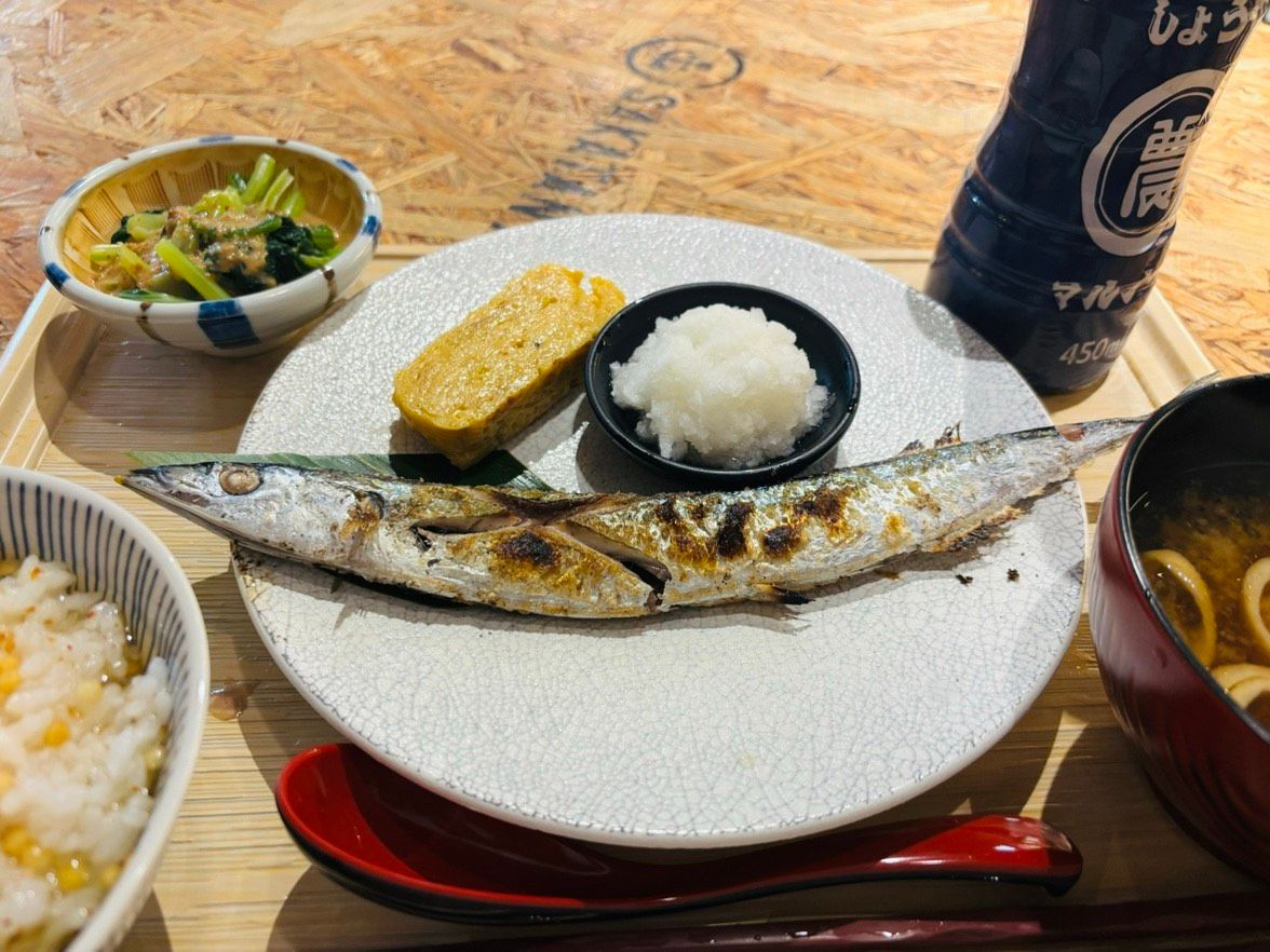 焼きサンマ定食
