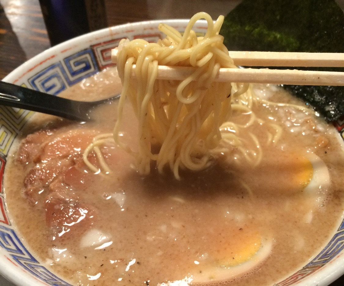 とんこつ正油