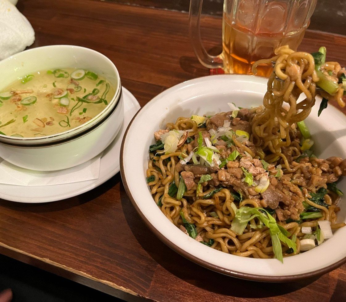 ミー アヤム(鶏とマッシュルームのつけ麺風)