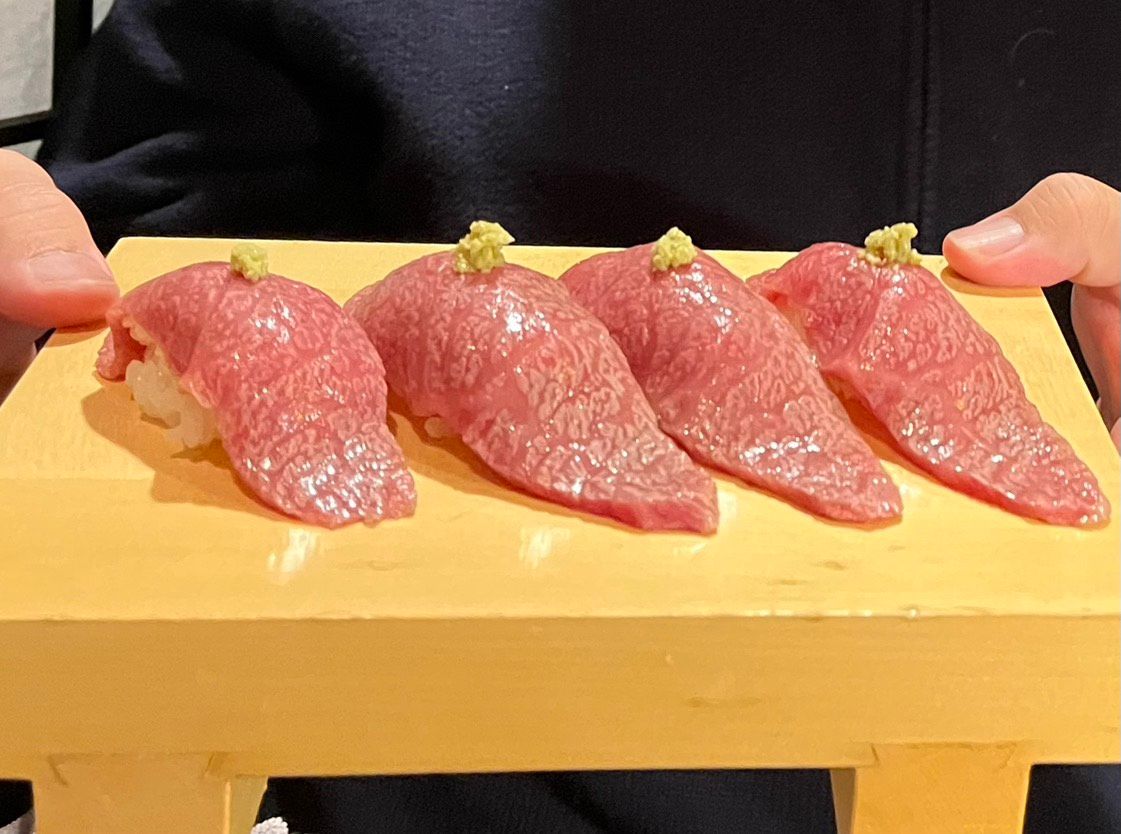山形牛特選炙り寿司
