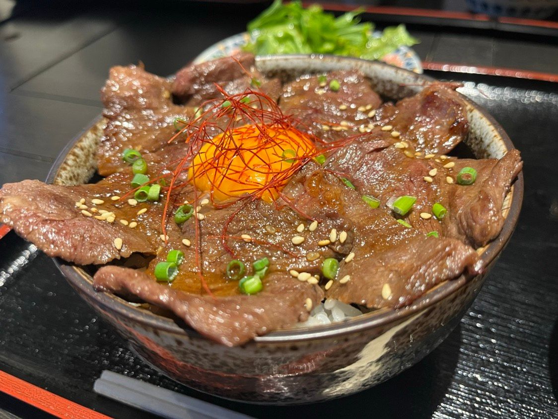 厳選ハラミ丼