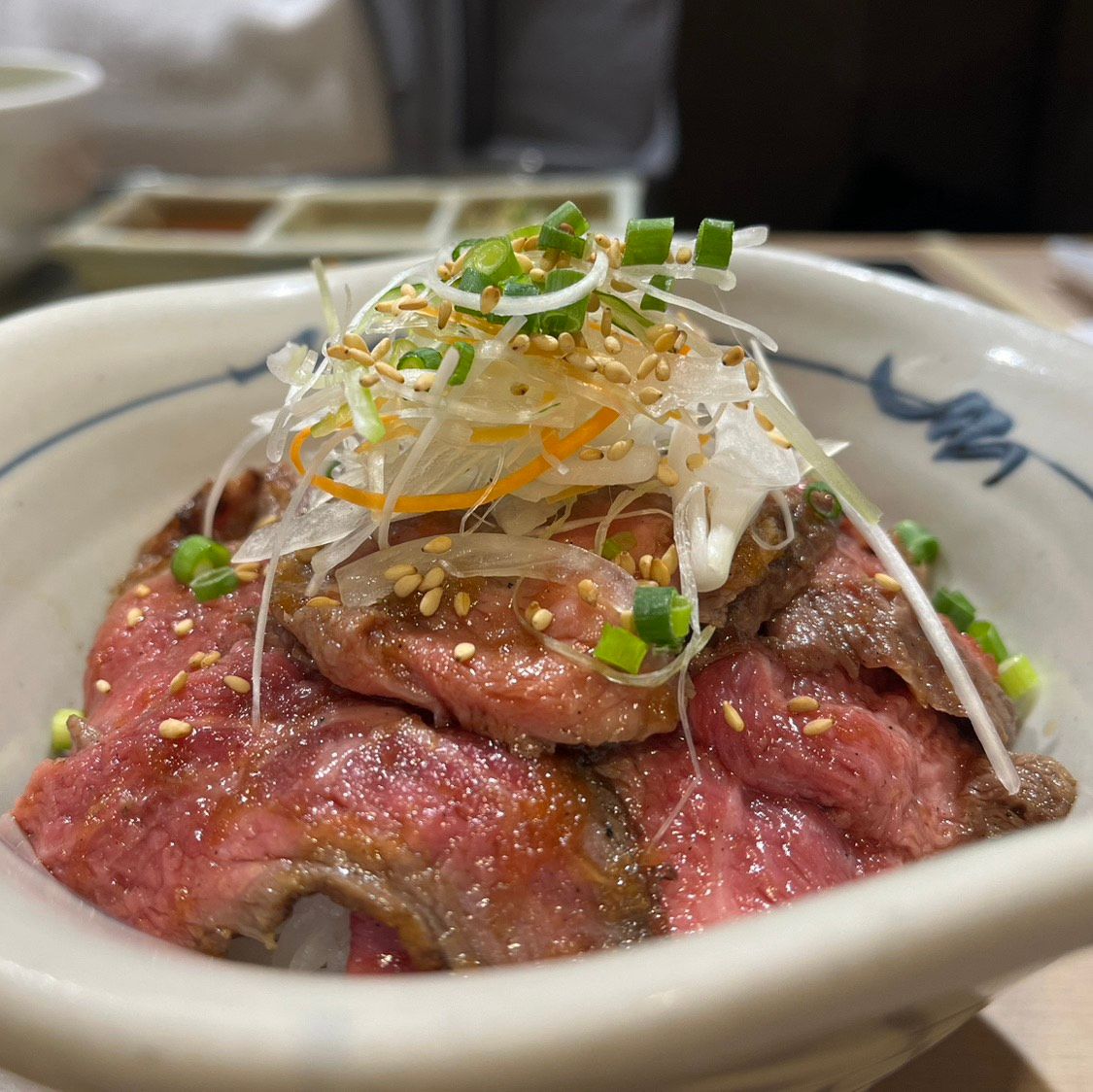 ローストビーフ丼
