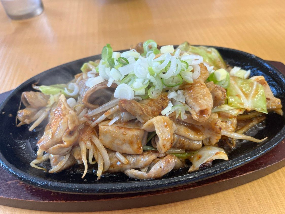 鉄板焼きホルモン 特製みそダレ定食