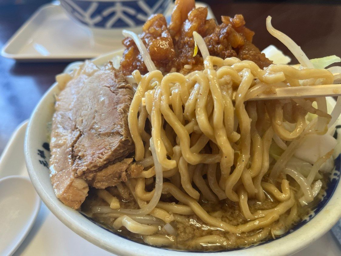煮干しラーメン+クロアブラ