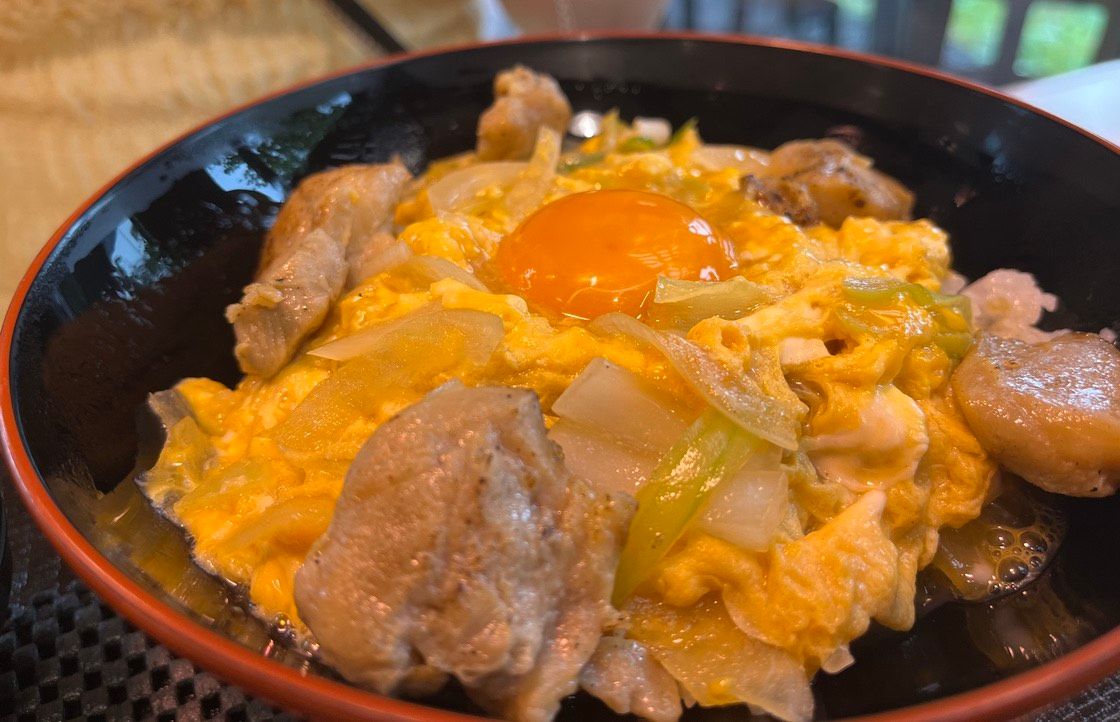 産みたて卵の親子丼