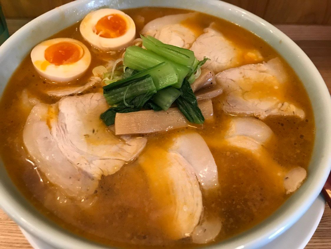 チャーシュースタミナワンタンメン