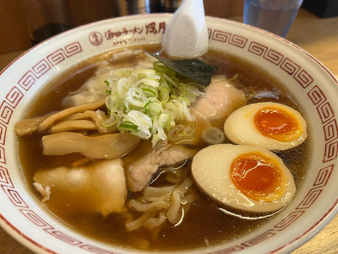 ワンタンメン太麺+味玉