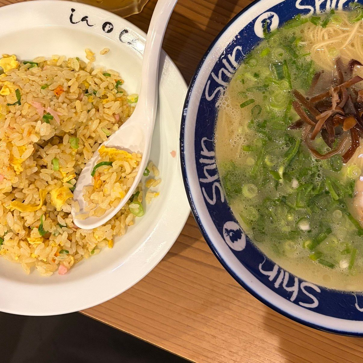 豚骨ラーメン