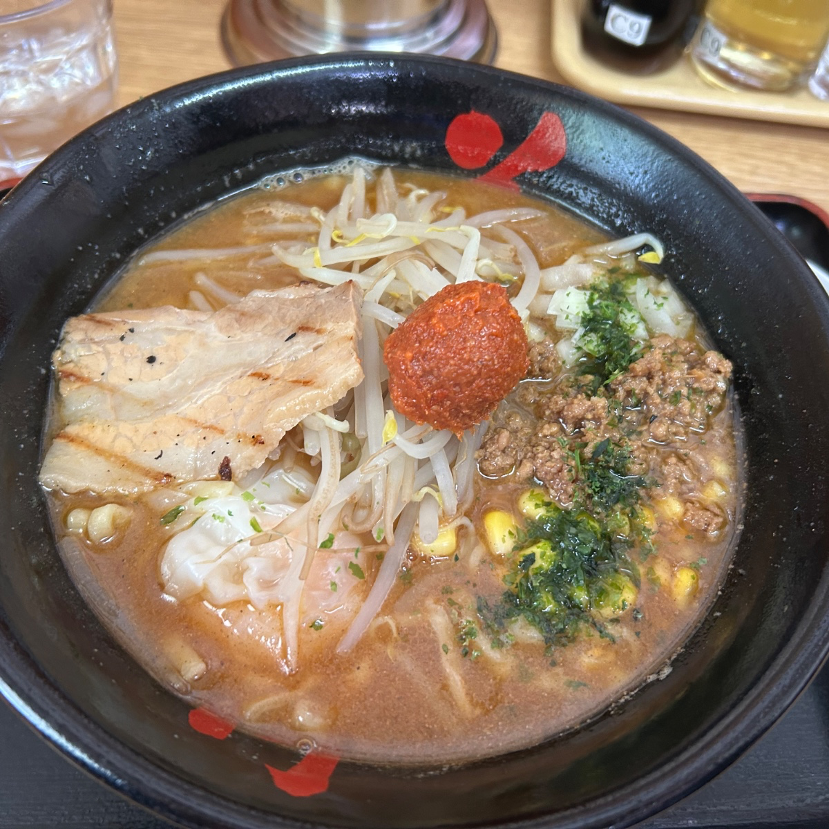 辛味噌エビワンタン麺