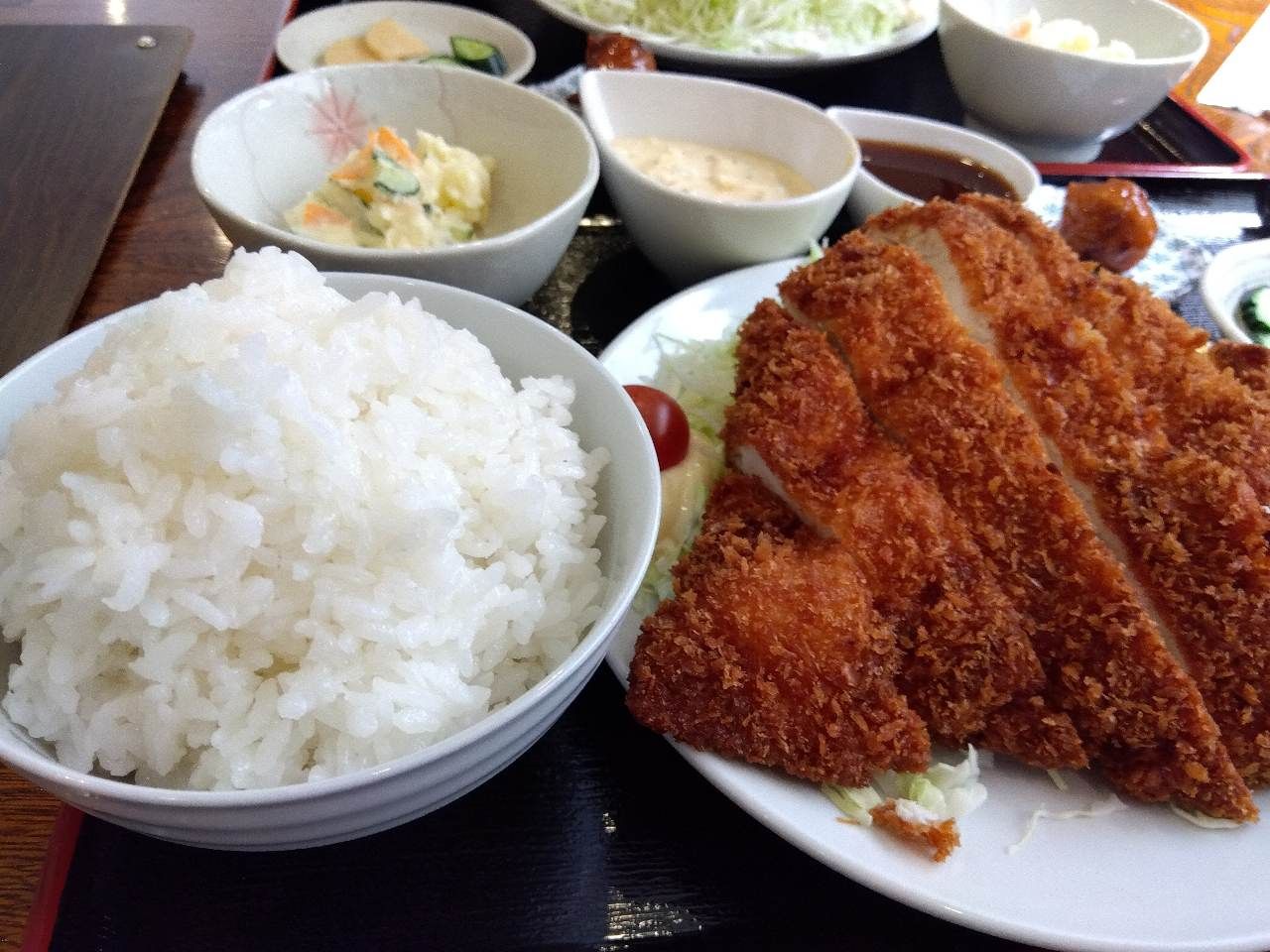 とりカツ定食