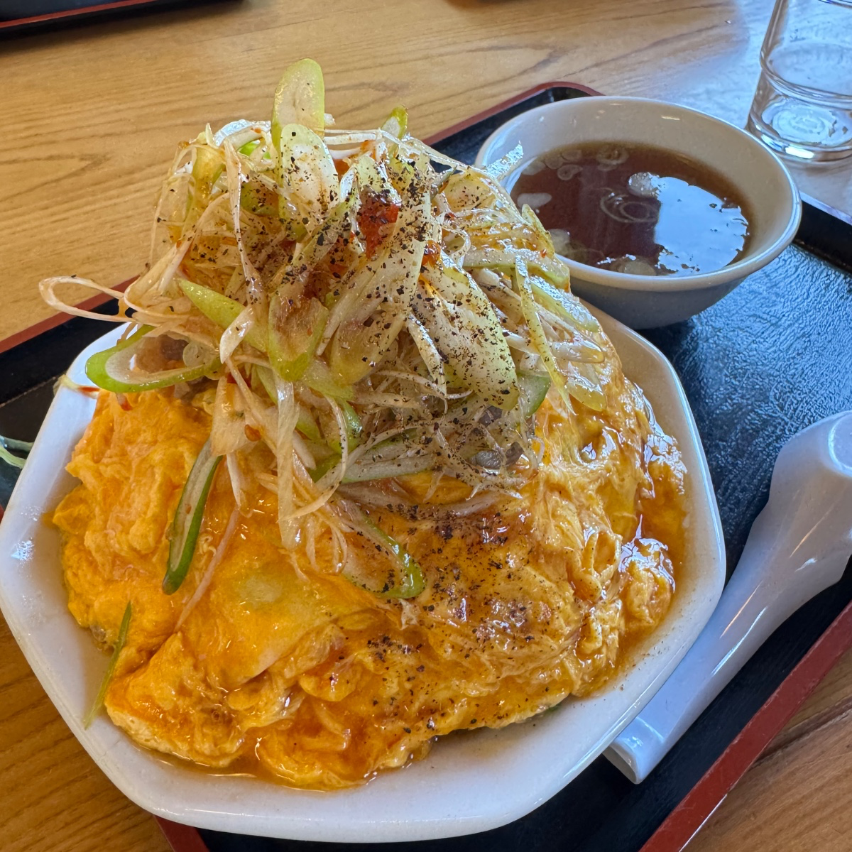 ピリ辛ネギオム肉チャーハン